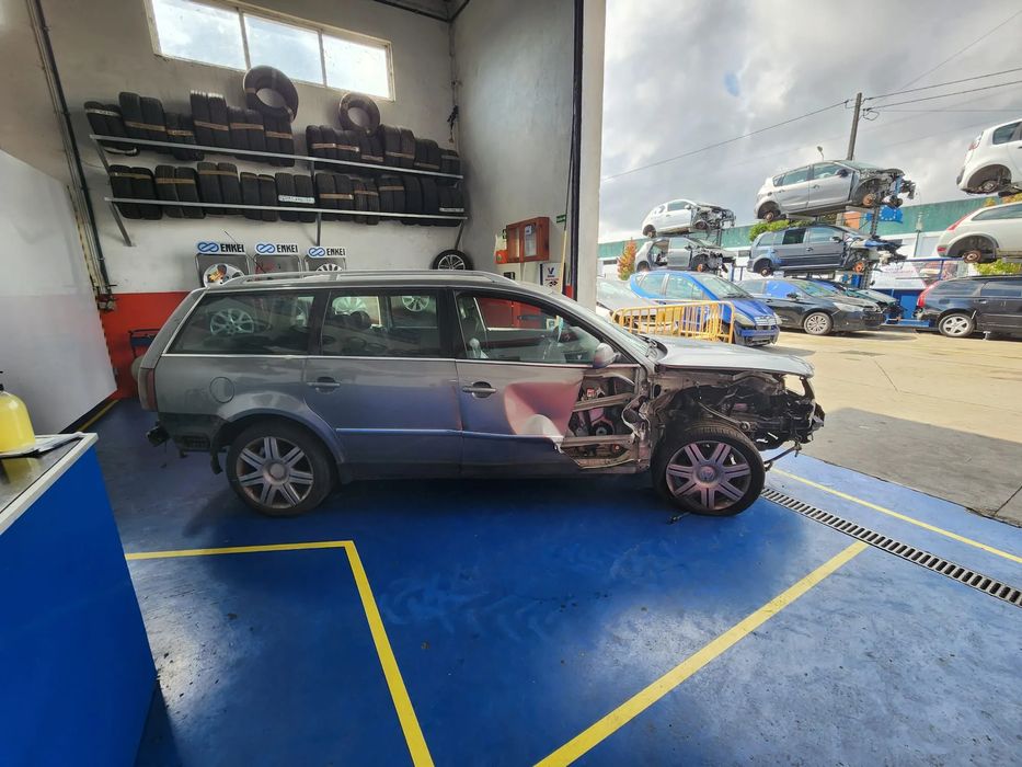 Volkswagen Passat B5.5 1.9 TDI de 2002 ás peças.