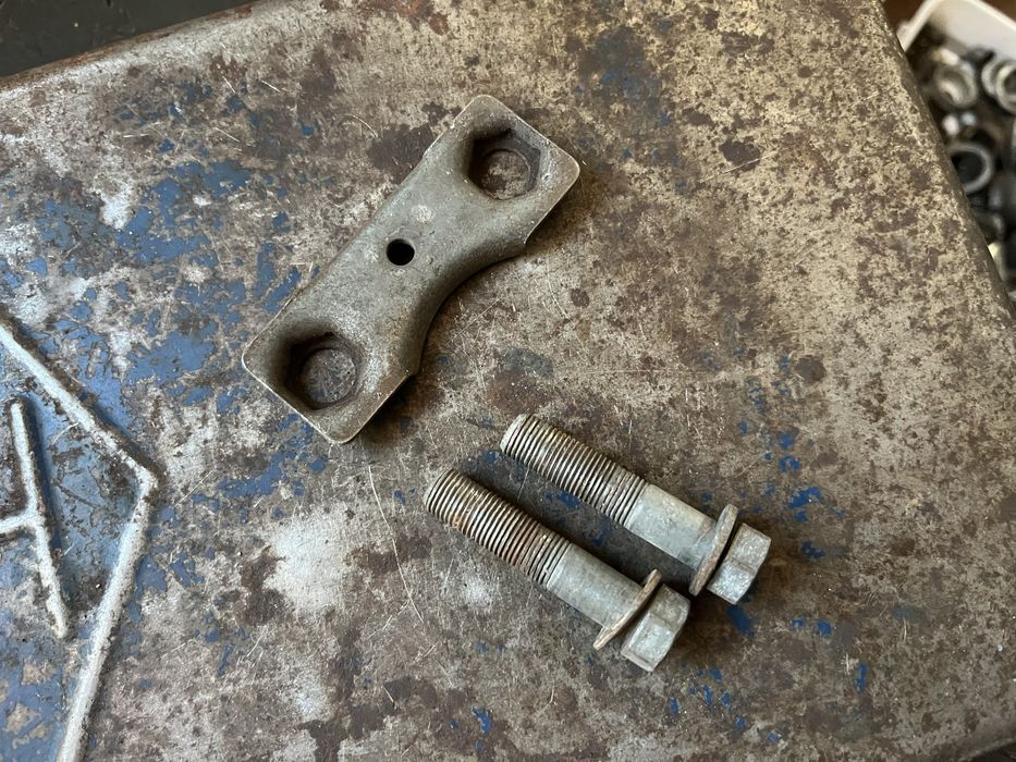 ZZR Romet 2320 Komar 232 śruby kierownicy uchwyt mocowanie zawieszenia