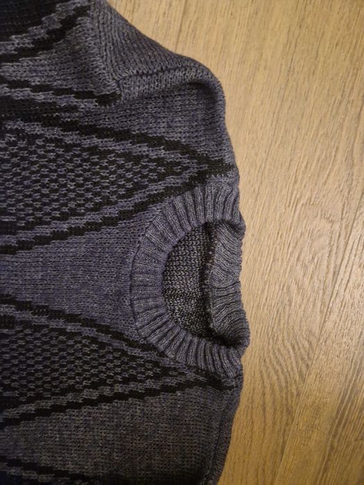 Sweter męski modny wzór geometryczny