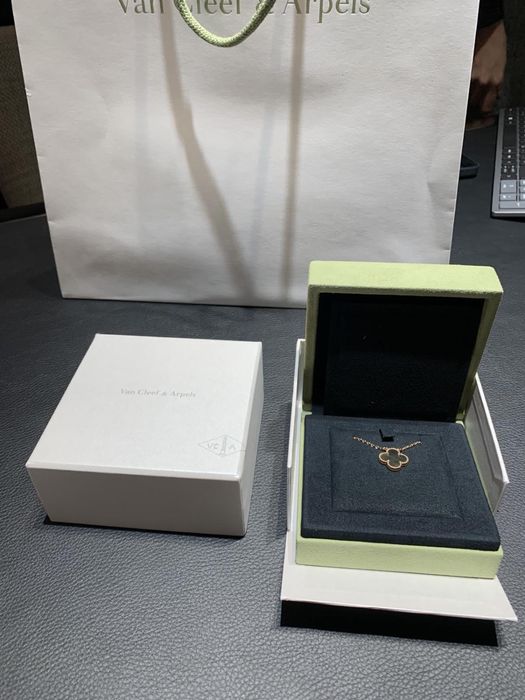 Van Cleef&Arpels Alhambra Grey підвіска Mother of Pearls