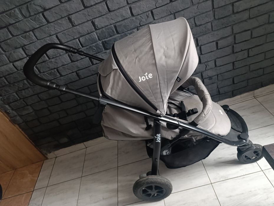 Spacerówka Joie.