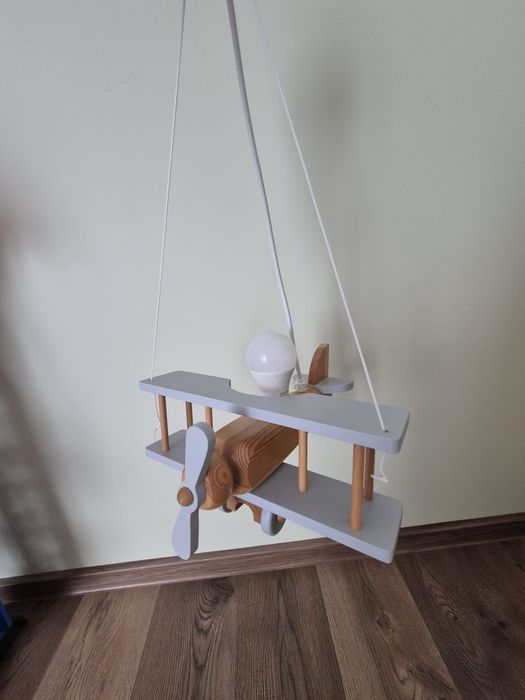 Lampa sufitowa - samolot drewniany.