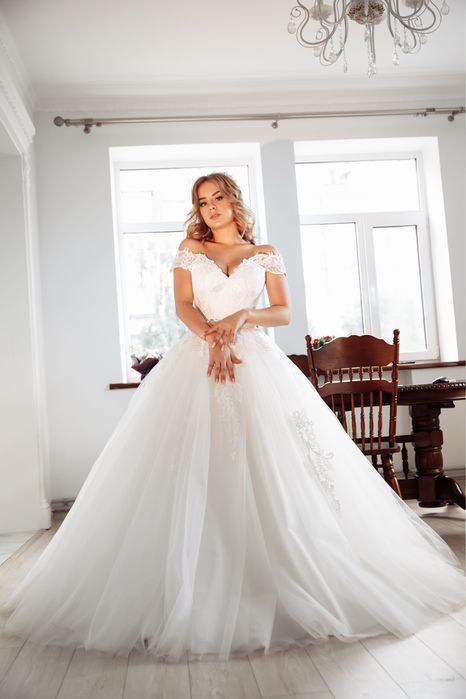 Продам свою весільну сукню