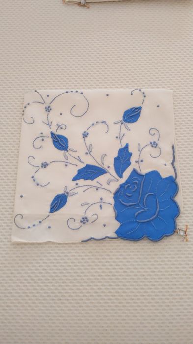 Lenços bordados Madeira