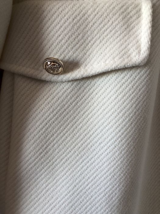 Casaco branco com pelo