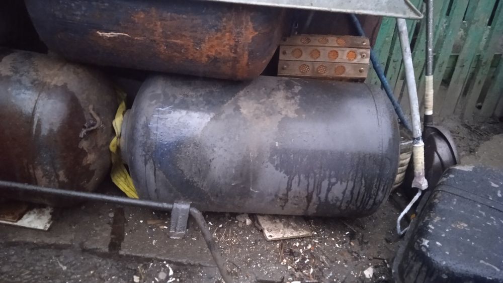 Бочки металеві від бойлерів