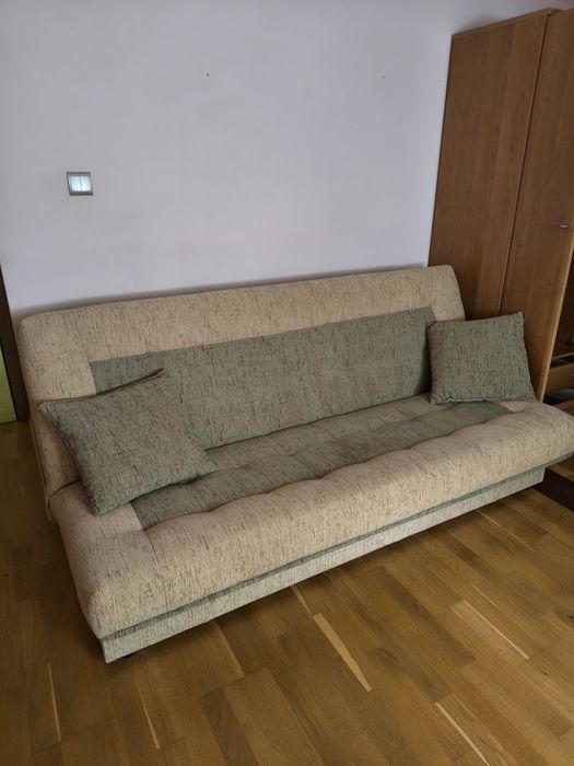 Sprzedam meble - wersalka, biurko itp