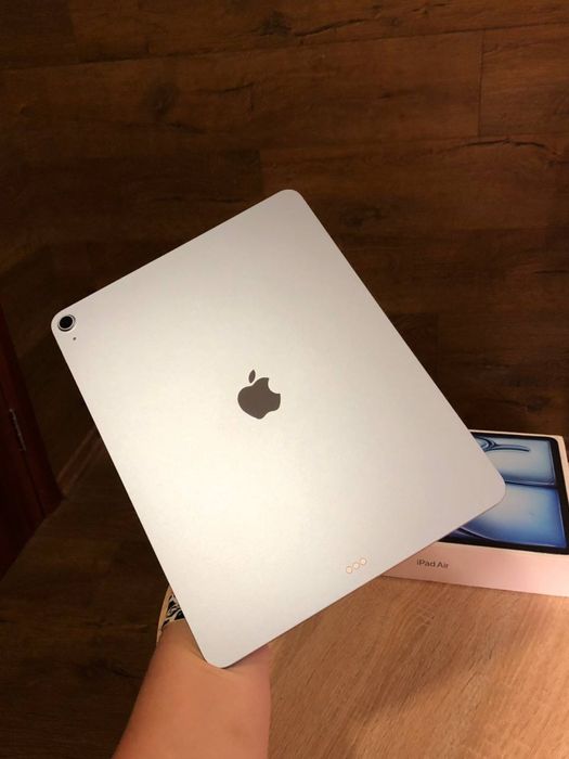 Apple iPad Air 13" M3 128Gb (A3268) 2025. Новий, 1 цикл!