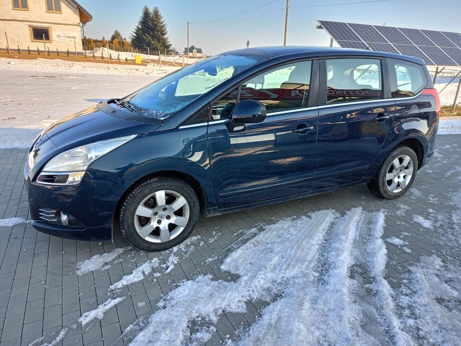 Peugeot 5008  2010r