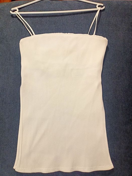 Prążkowany top na ramiączkach Zara r M
