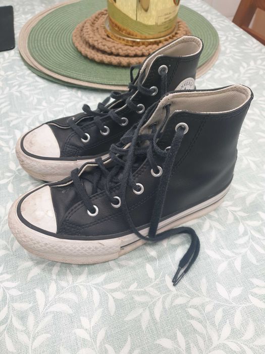 Sapatilha bota em pele como novos tamanho 34 Converse
