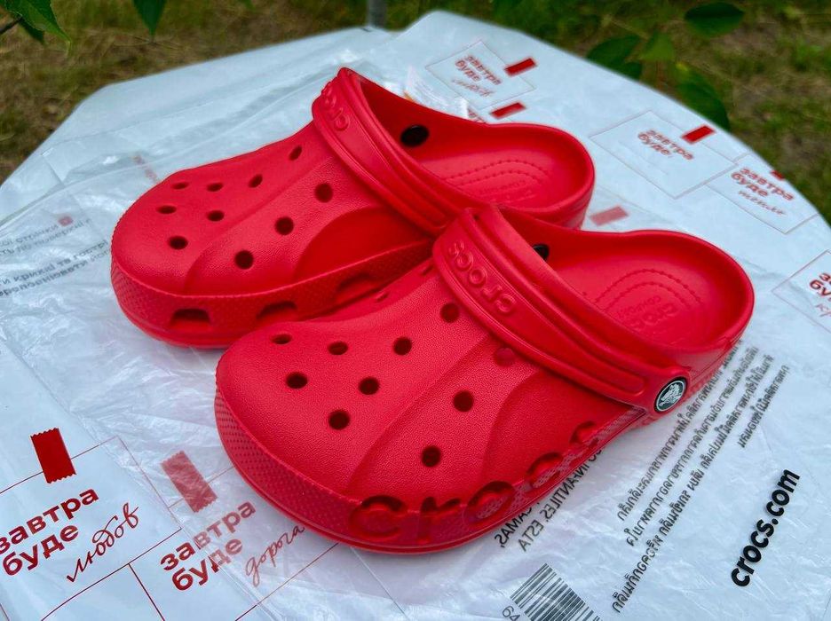 Дитячі крокси Crocs Baya червоні 32 р, 33р дуже гарні крокси дитячі