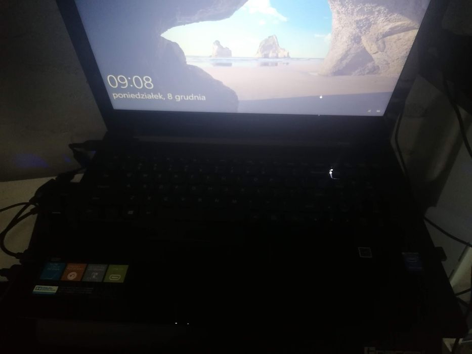 Laptop LENOVO G50-30 80G