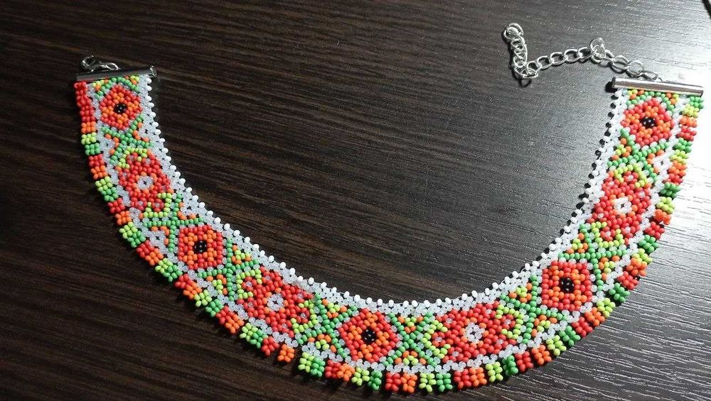 Чокер з чеського бісеру