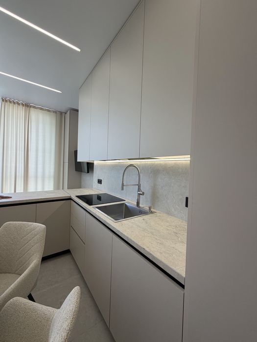 Продаж видової трикімнаткої по набережній , Uzh Towers