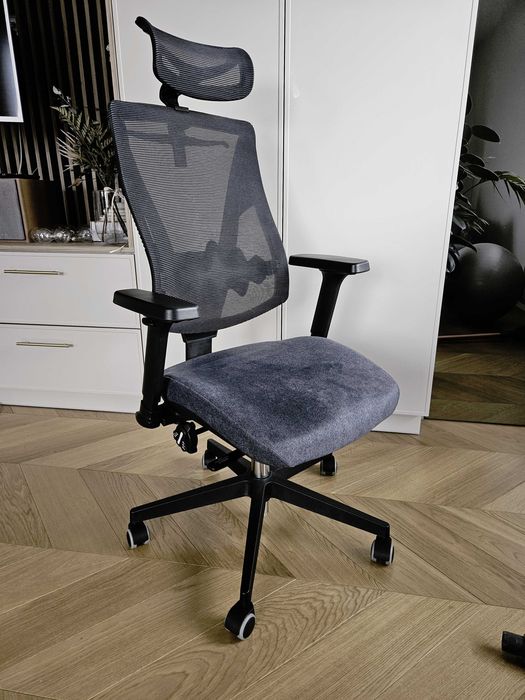 Fotel Futura 4S Plus