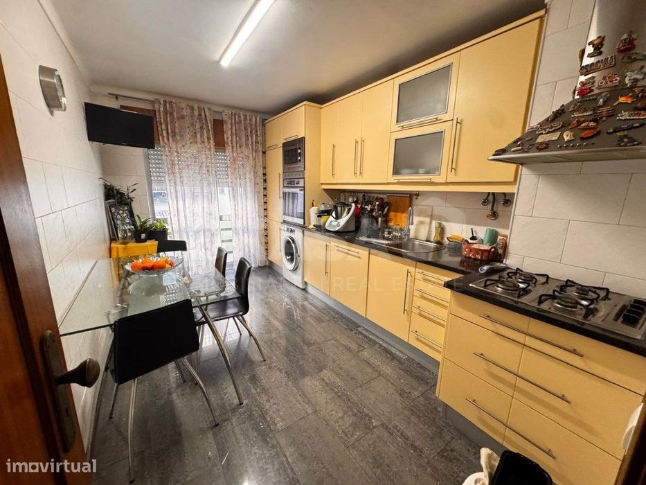 Apartamento T3, Luisa Todi, Setúbal