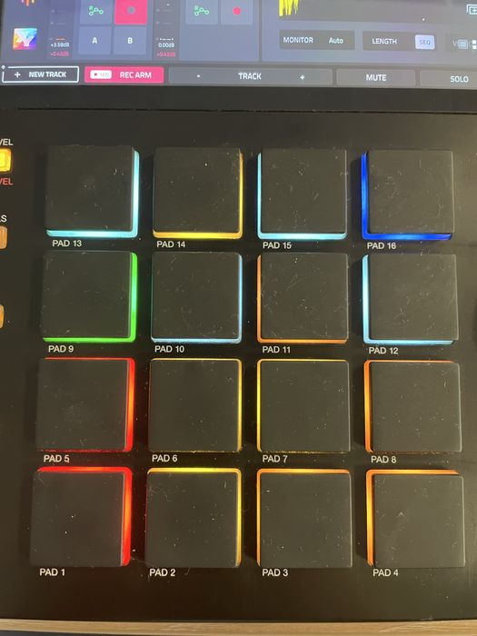 Akai mpc one (nie plus )