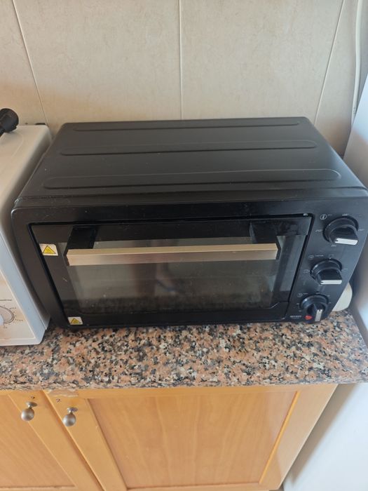 Kit de cozinha, fogão, forno, exaustor, forninho,de mudança pra vender rápido