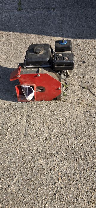 Щепоріз, подрібнювач гілок