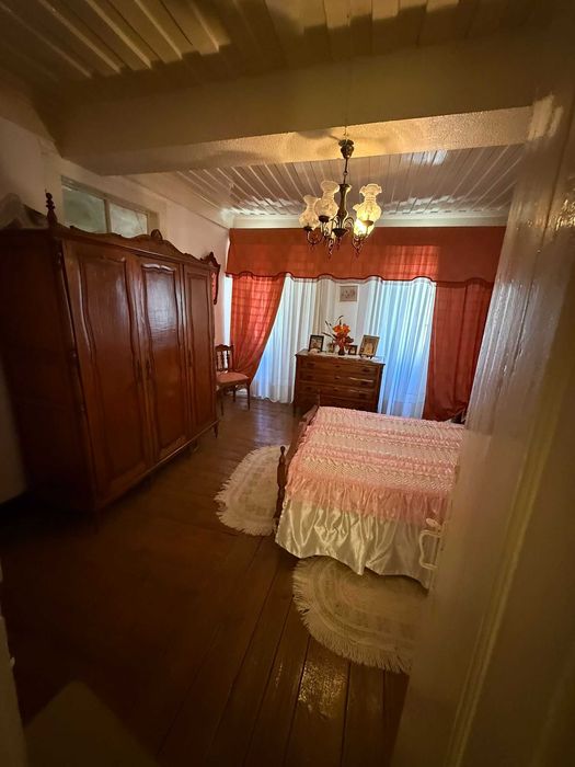 Moradia em Idanha-a-Nova  Praça da República