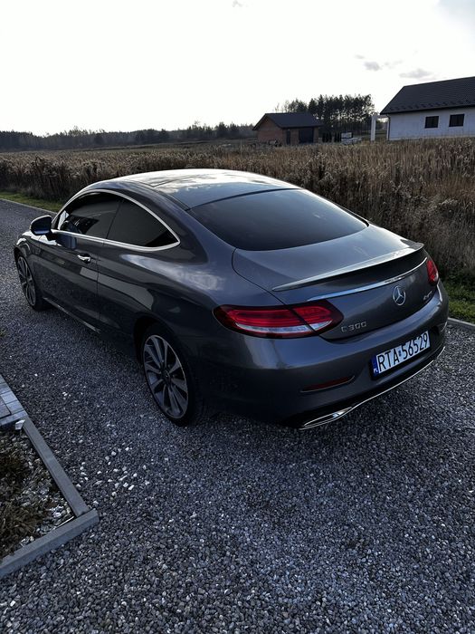 Mercedes C300 Coupe w205 4matic 99tys km