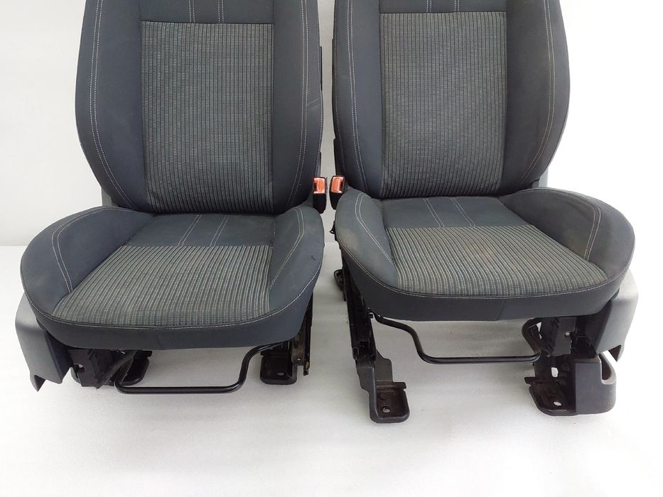 Conjunto de bancos FORD C-Max II (DXA/CB7, DXA/CEU)