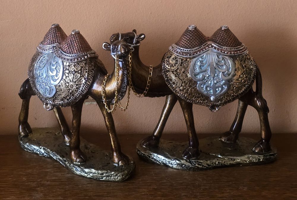 2szt. Figurki ceramiczne Wielbłąd Dromader Baktrian CAMEL. Jordania.