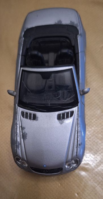 Miniatura escala 1:43 Mercedes