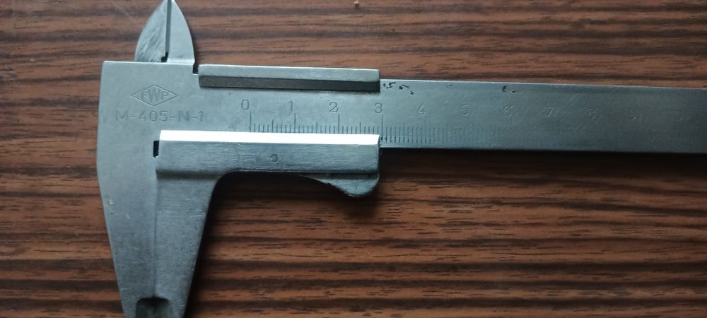 Suwmiarka  fwp m- 405