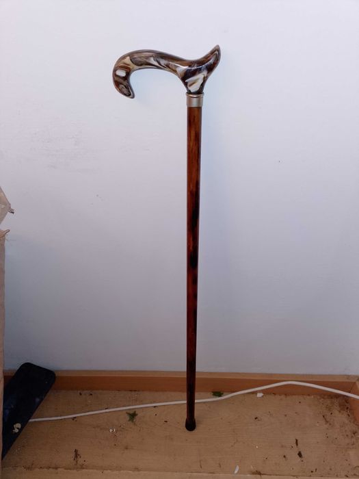 Bengala clássica praticamente nova