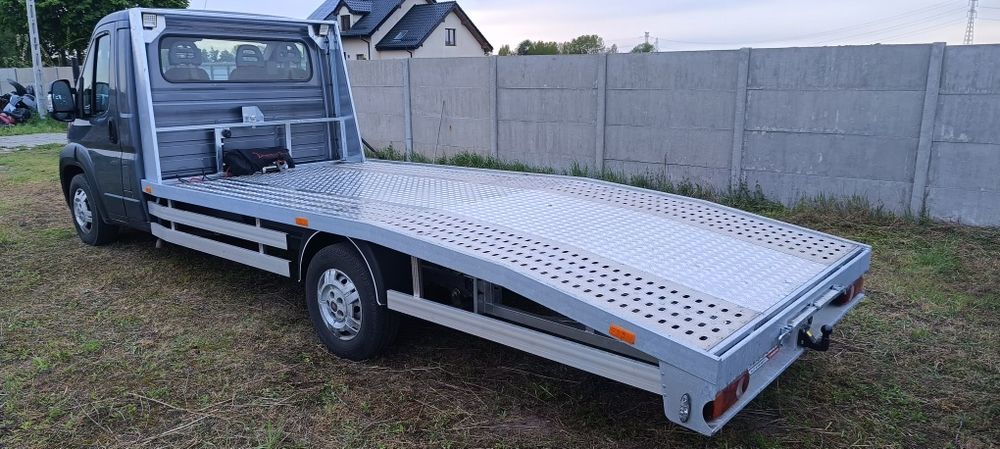 Transport laweta pomoc drogowa