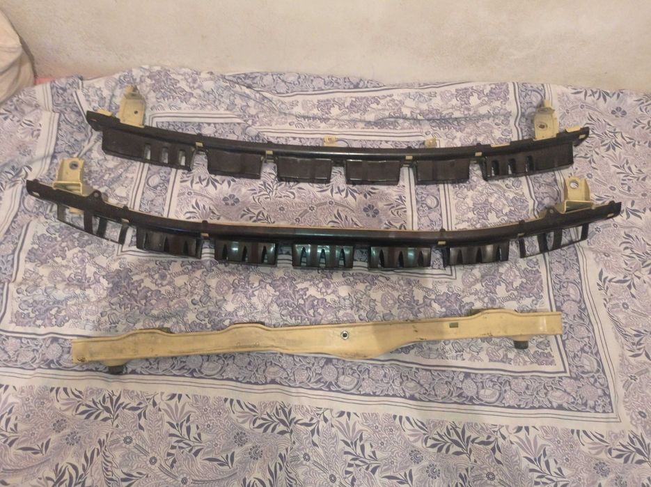 Travessa inferior, superior e reforço frente Suzuki Swift 2005