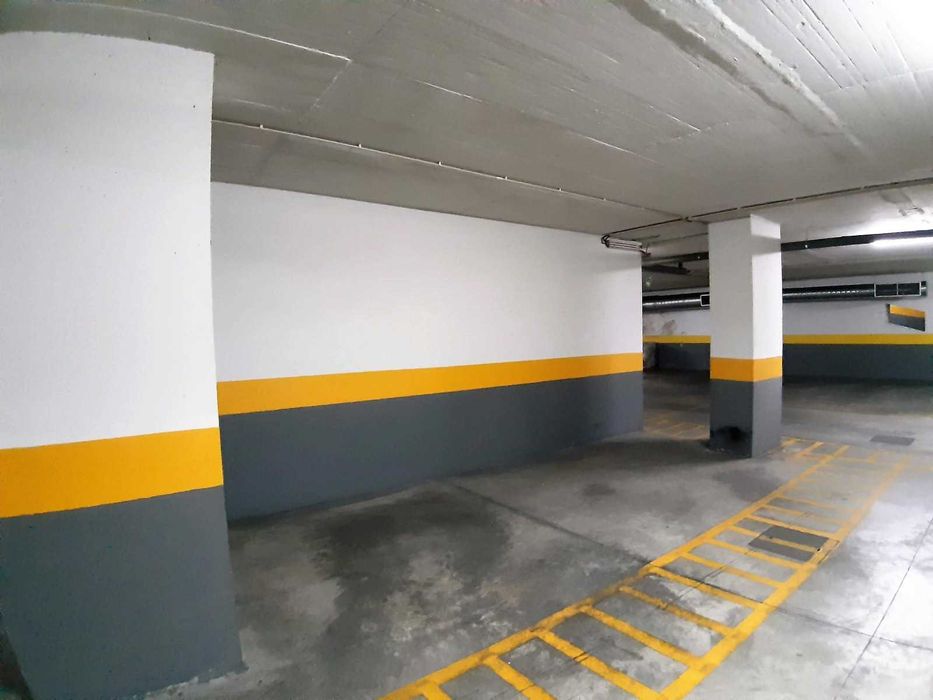Garagem coberta em Avenidas Novas