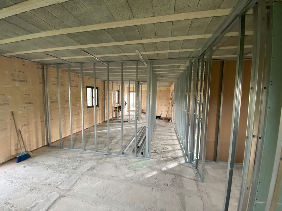 Pintura / Pladur / limpezas de muros, calçadas…