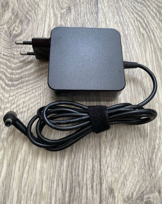 Зарядка,Блок живлення для ноутбука ASUS 65W 19V 3.42A 5.5*2.5mm(литой)