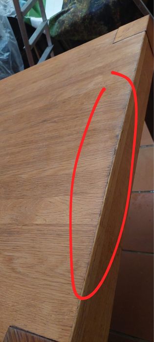 Mesa de madeira maciça