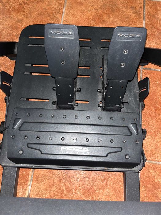 Bundle Moza R5 + ES Formula Wheel Mod