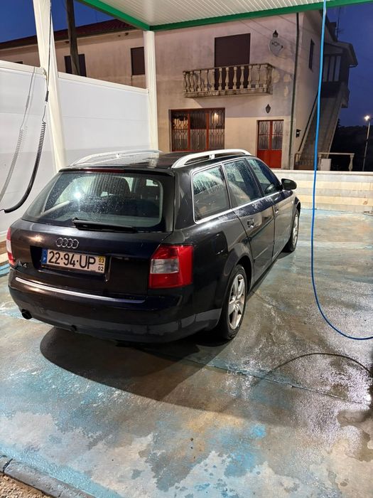 Audi A4 Avant  1.6     GPL