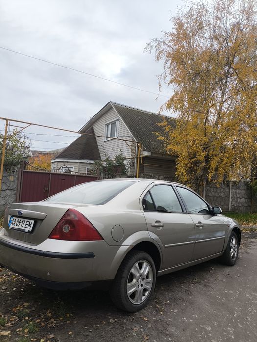 Форд мондео стан гарний