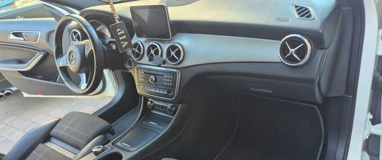 Mercedes-Benz GLA 2016