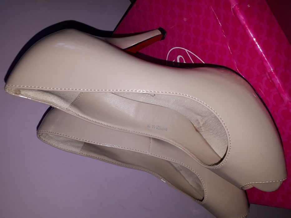 sprzedam buty raz ubrane