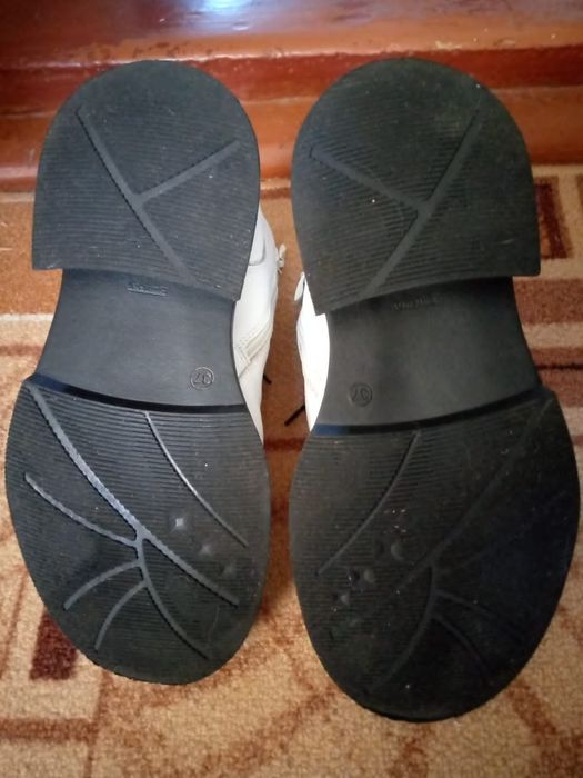 Ботинки кожаные женские зимние