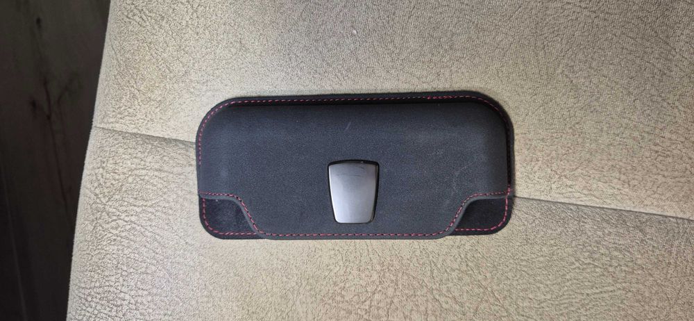 Porta óculos para carro