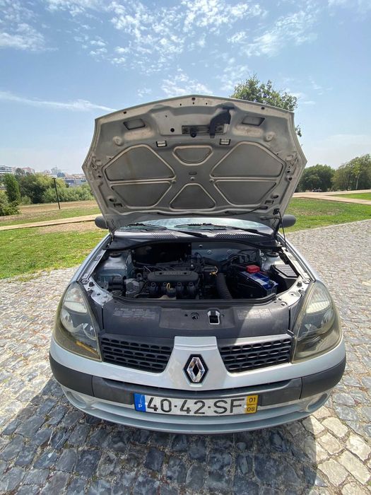 Renault Clio 1.2 gasolina 2001 5 Portas - Avaria de Motor