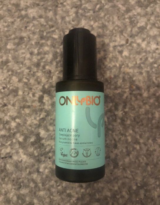 Serum zwężający pory