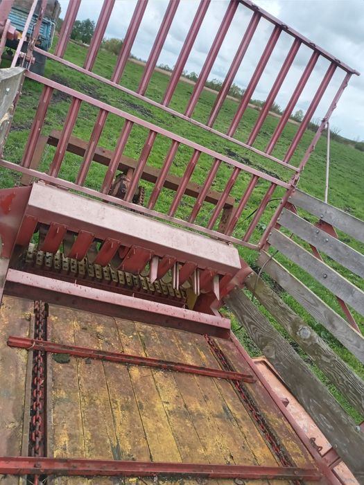 Продам прицеп підборщик сіна трави соломи
