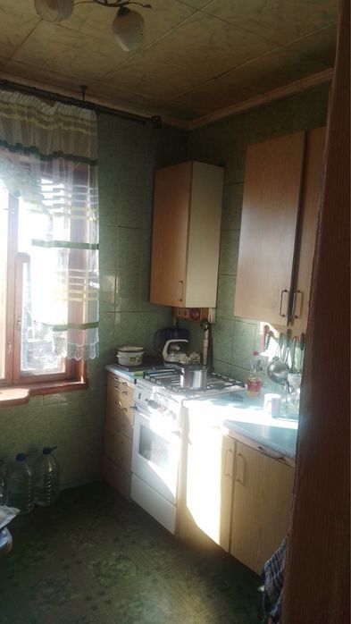 Здається кімната без хазяїв,метро Вирлиця