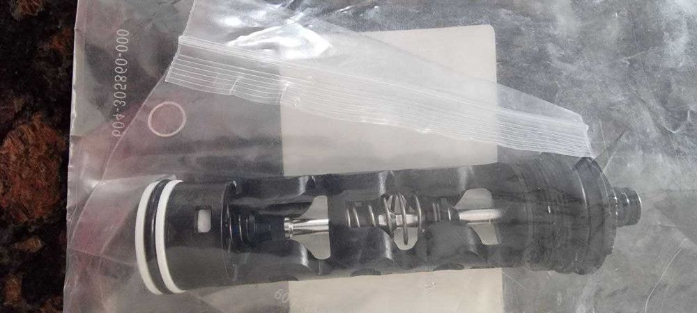 Wkładka kompresyjna do widelca Rockshox Dna Sid 12/14 Xx/Wc 120mm