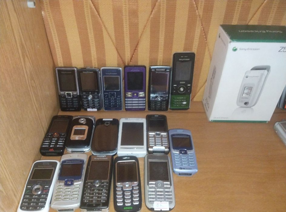 Продам лот кнопочних телефонів,можна і поштучно